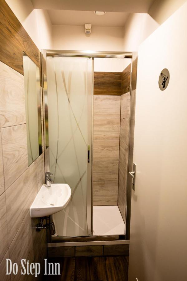 Do Step Inn Central - Self-Service-Hostel Відень Екстер'єр фото