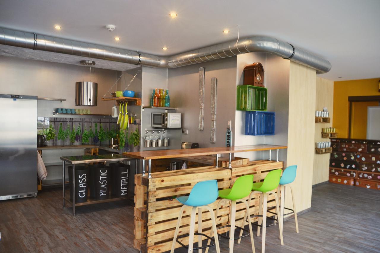 Do Step Inn Central - Self-Service-Hostel Відень Екстер'єр фото