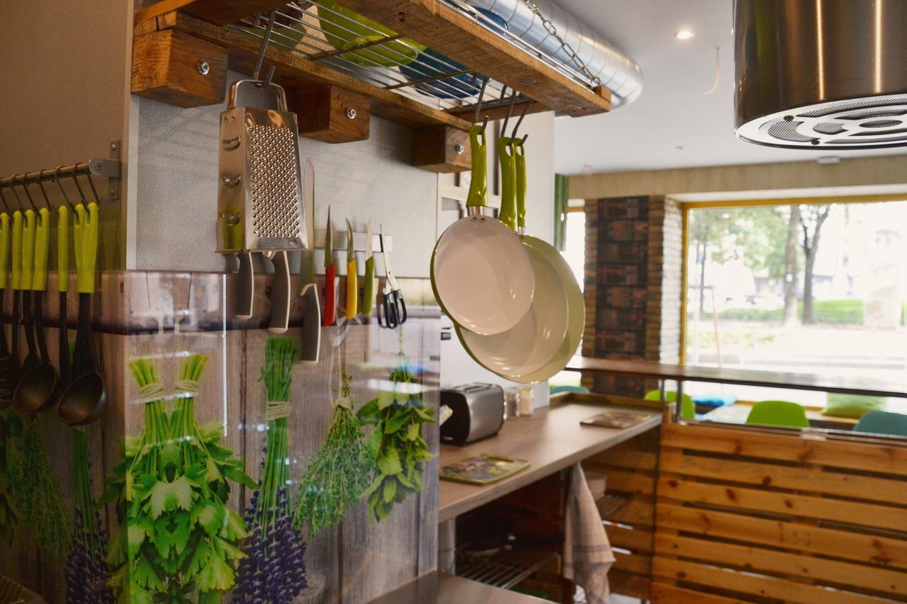 Do Step Inn Central - Self-Service-Hostel Відень Екстер'єр фото