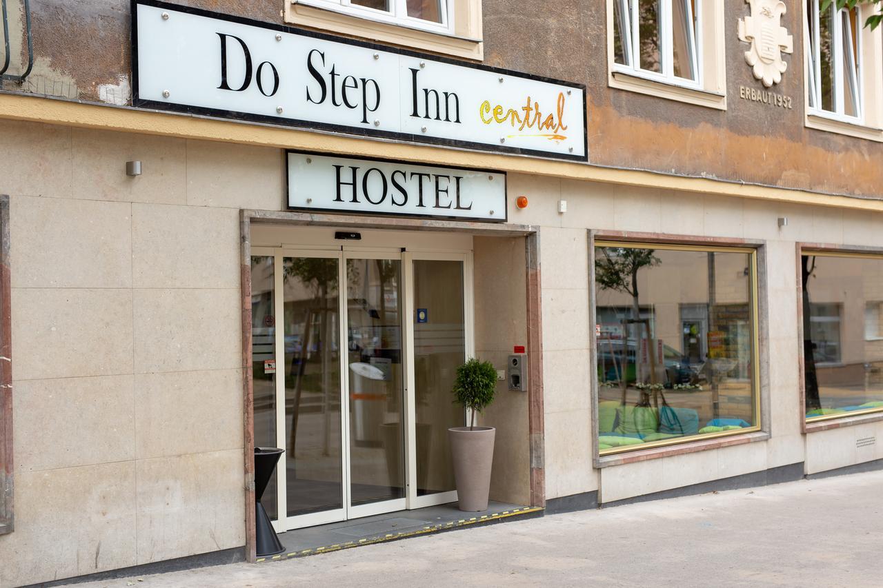 Do Step Inn Central - Self-Service-Hostel Відень Екстер'єр фото